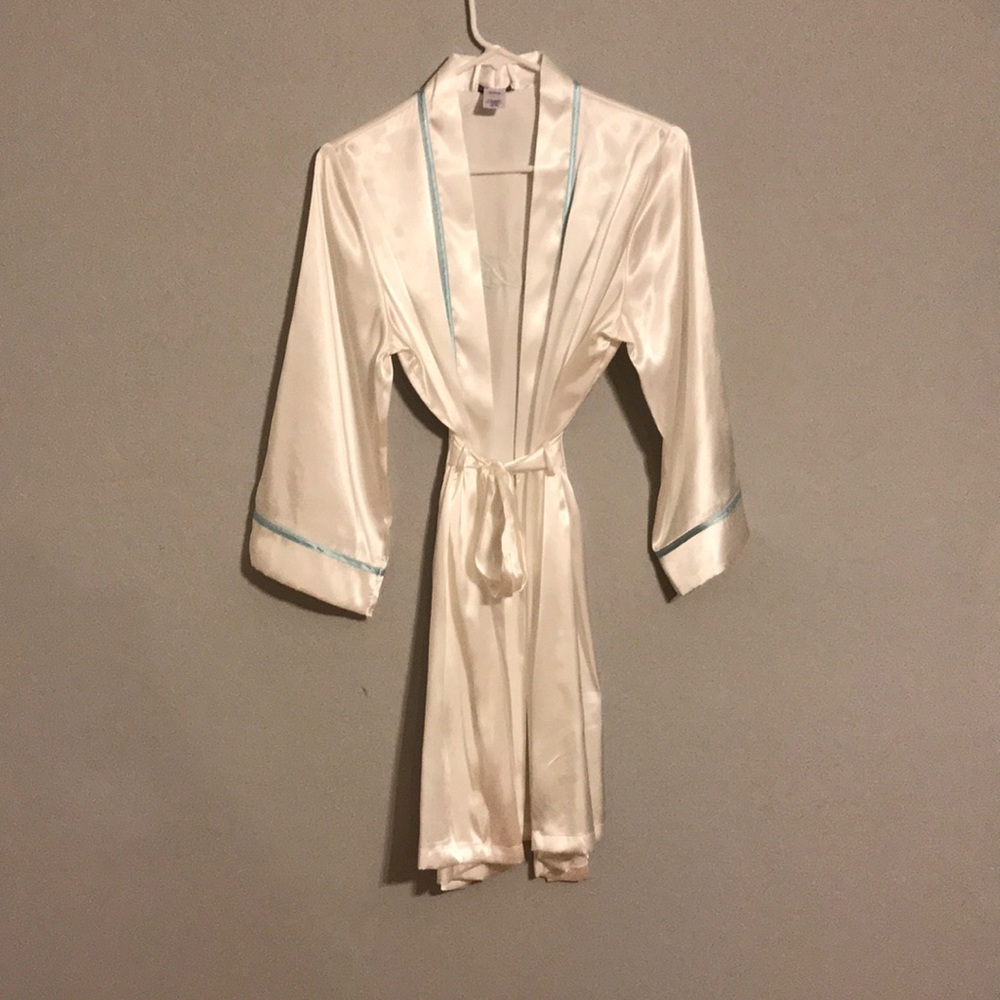 BRIDE ROBE